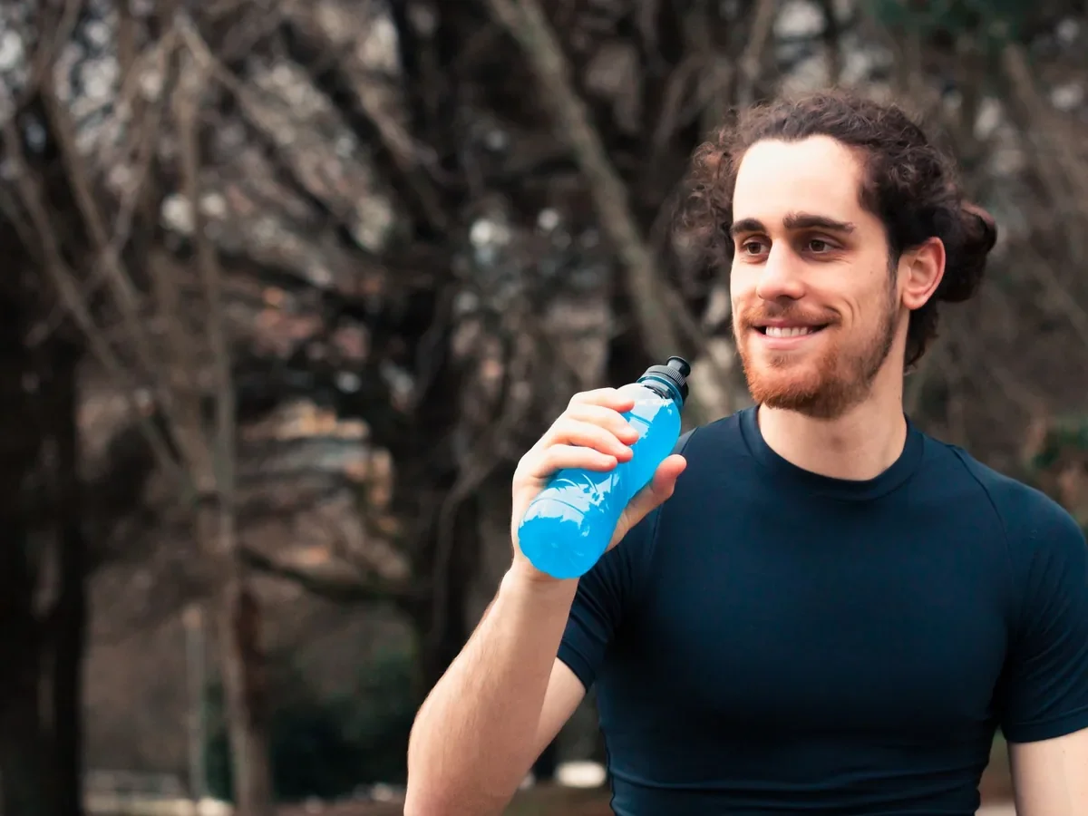 Combien boire pendant une sortie longue : conseils pratiques