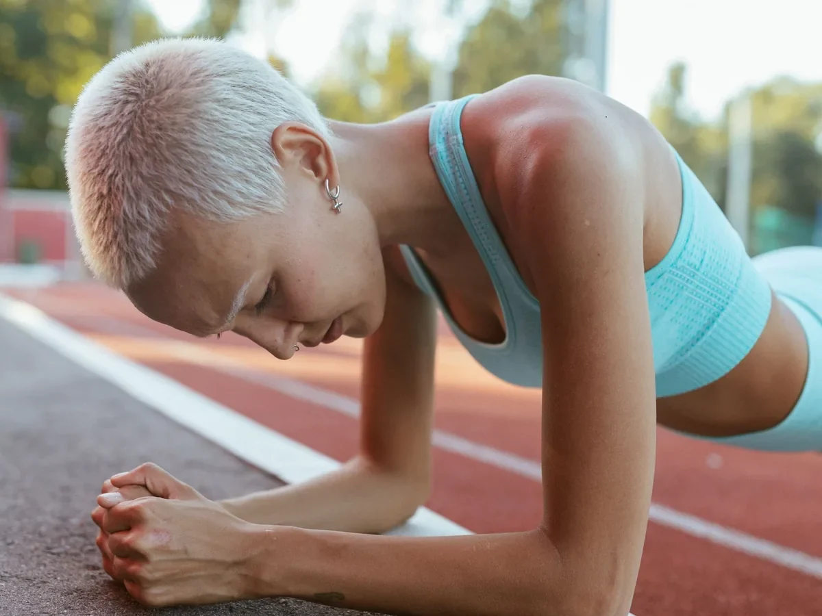 Combien de temps devez-vous vraiment tenir la planche de gainage ?