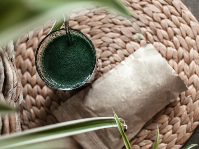 Spiruline : ce que les études révèlent vraiment sur ses bienfaits